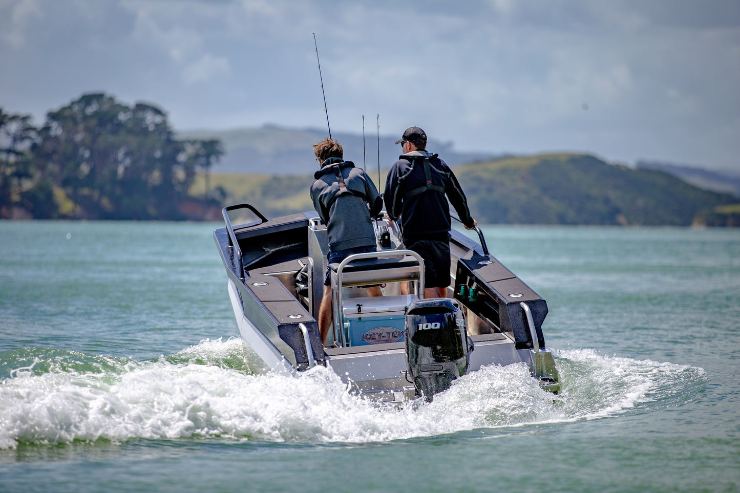 16 ft Hydrolab Scrambler Semi-Foiling Catamaran