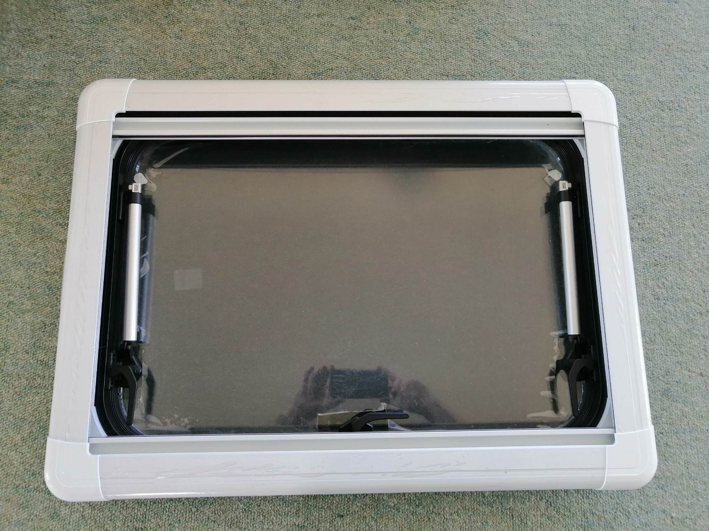 RV / Caravan / Van / Horse truck Windows 500 x 500